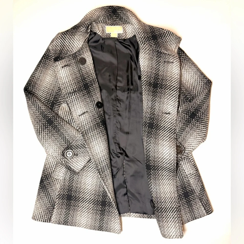 Michael Kors Women's Wool Blend Plaid Peacoat Black / Gray Size- 10